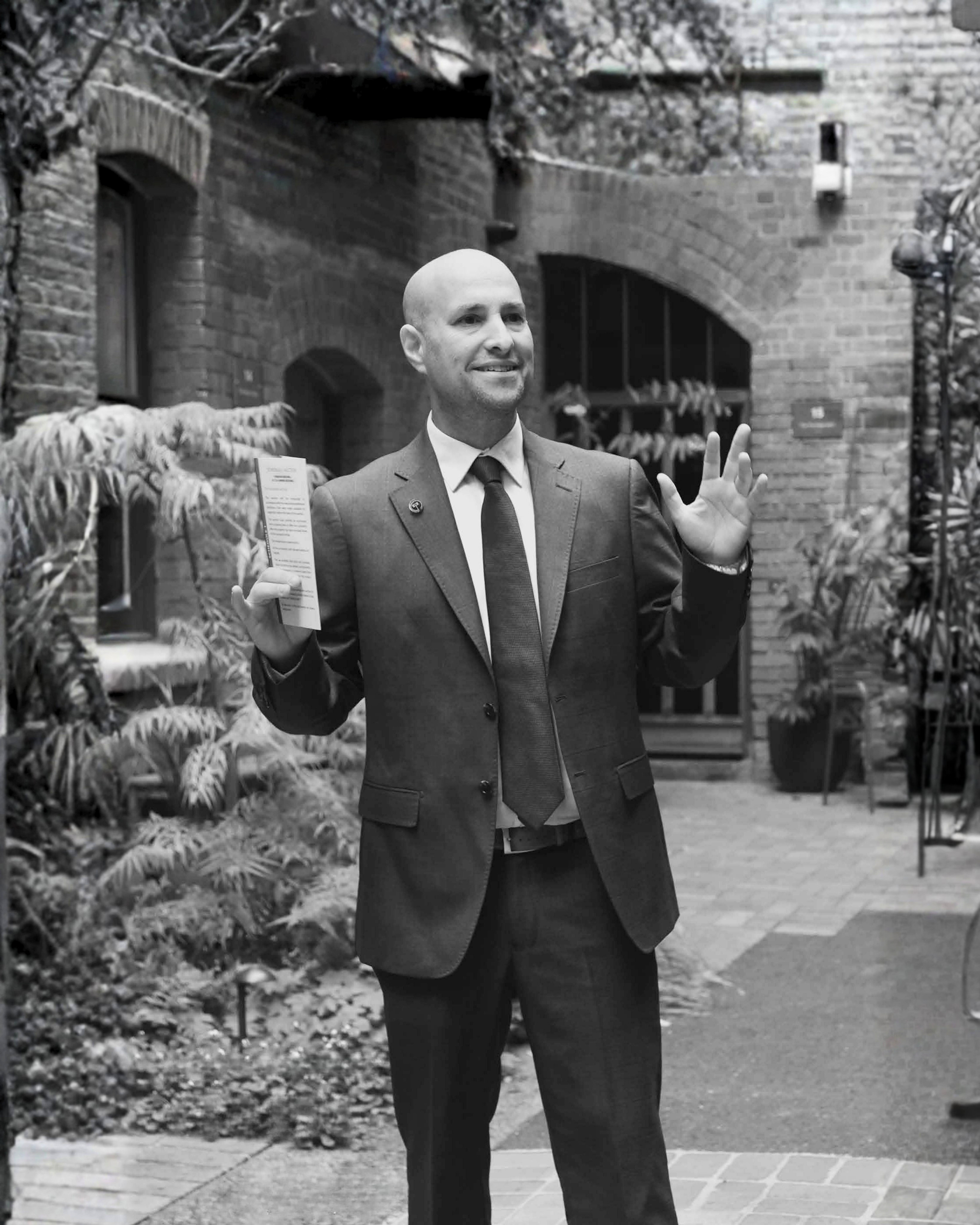 Oren Flamm, Auctioneer